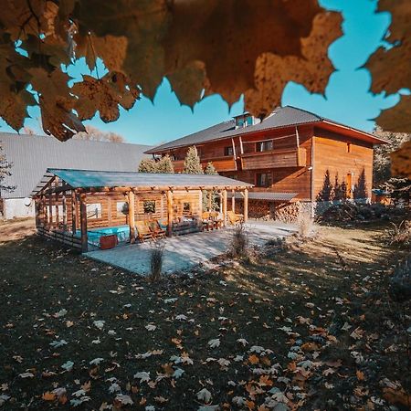 Hotel Pension Koliba Komorní Lhotka Exterior foto